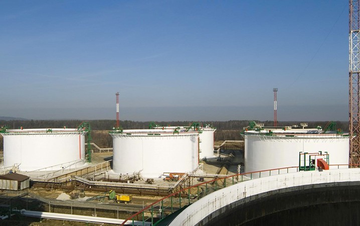Oil Tank Farm and Oil Product Storage